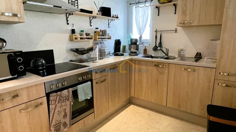 Charming building with 3 apartments and beautiful garden (12)