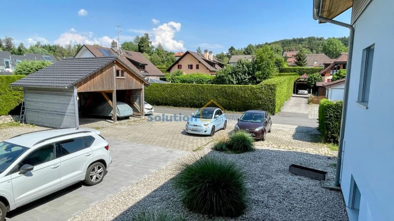 Charming building with 3 apartments and beautiful garden (6)