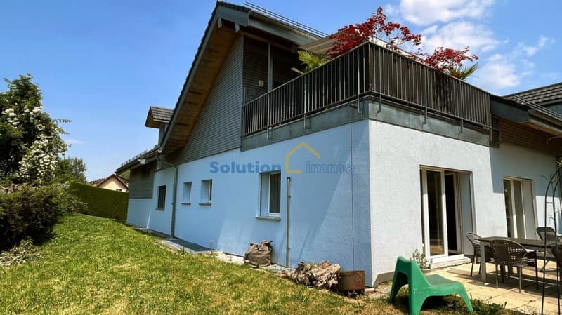 Charming building with 3 apartments and beautiful garden (2)