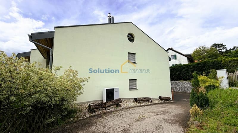 Large adjacent villa with 6,6 rooms (14)
