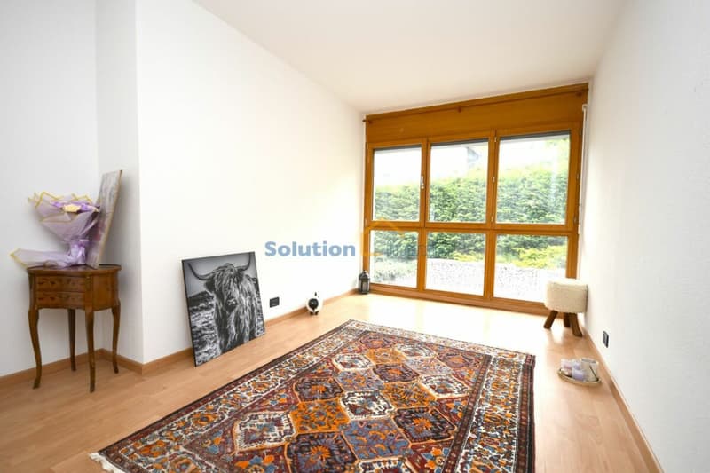 Large adjacent villa with 6,6 rooms (9)