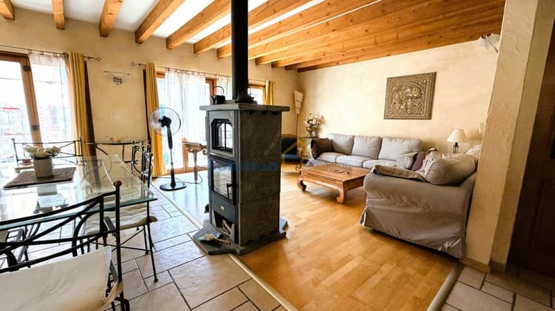 Grande maison villageoise au centre de Vouvry (3)