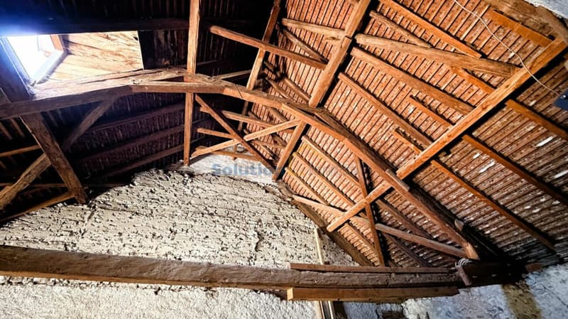 Grande maison villageoise au centre de Vouvry (13)
