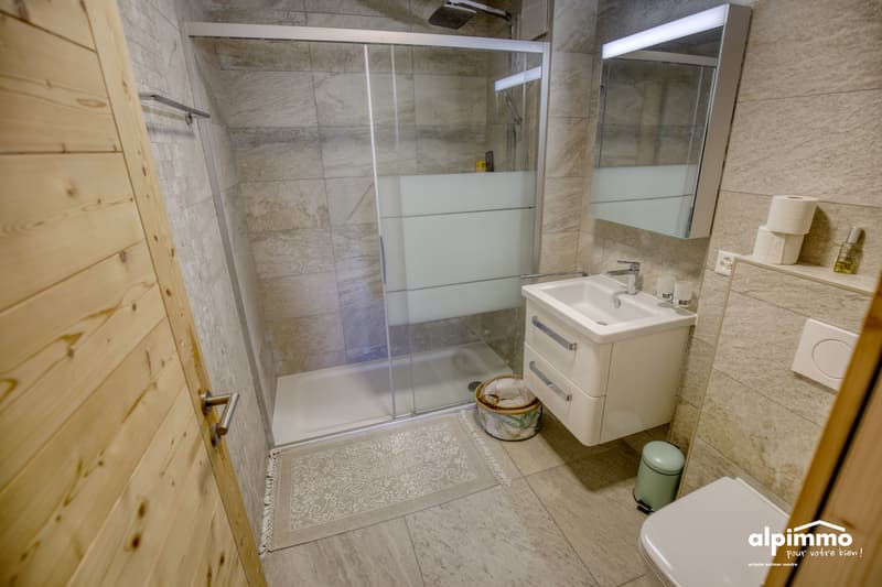 Appartement 3.5p de luxe en très bon état à vendre à Haute-Nenda (7)