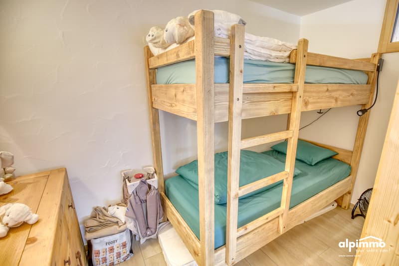 Appartement 3.5p de luxe en très bon état à vendre à Haute-Nenda (9)