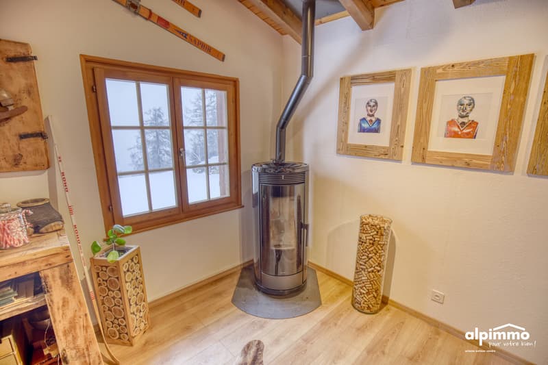 Chalet de caractère avec 2 annexes et un grand terrain à Haute-Nendaz! (8)