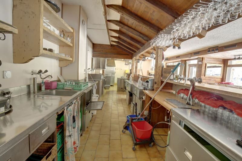 For sale! Restaurant in Siviez, in the heart of the 4Vallées! (2)