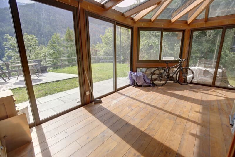 Magnifique chalet dans la nature avec jardin d'hiver ! (7)