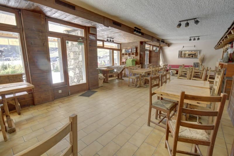 For sale! Restaurant in Siviez, in the heart of the 4Vallées! (10)
