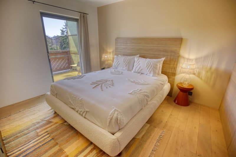 2,5 Zimmer von hohem Standard mit Kamin - 62 m² renoviert und großer Balkon! (8)