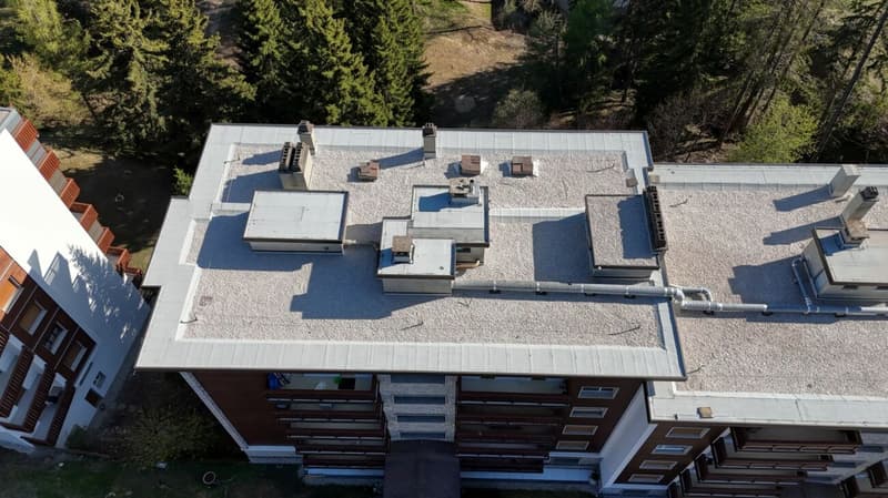 2,5 Zimmer von hohem Standard mit Kamin - 62 m² renoviert und großer Balkon! (14)