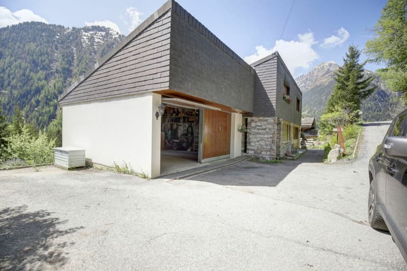 Beautiful renovated semi-detached chalet in Champex-Lac! (25)