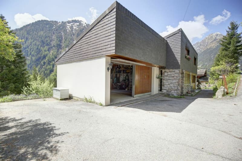 Beautiful renovated semi-detached chalet in Champex-Lac! (26)