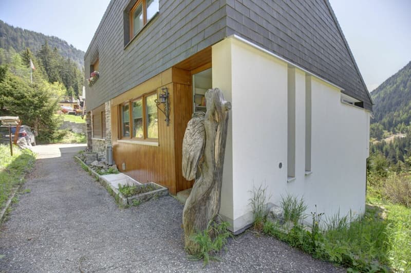 Beautiful renovated semi-detached chalet in Champex-Lac! (22)