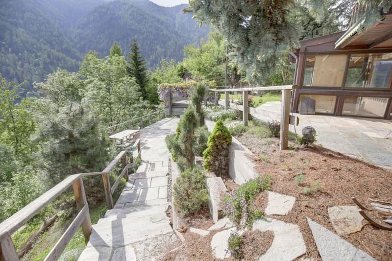 Magnificent Chalet in der Natur mit Wintergarten! (40)