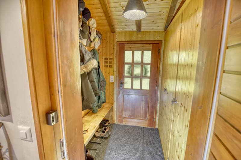 Character chalet with 2 annexes and a large plot of land in Haute-Nendaz! (18)