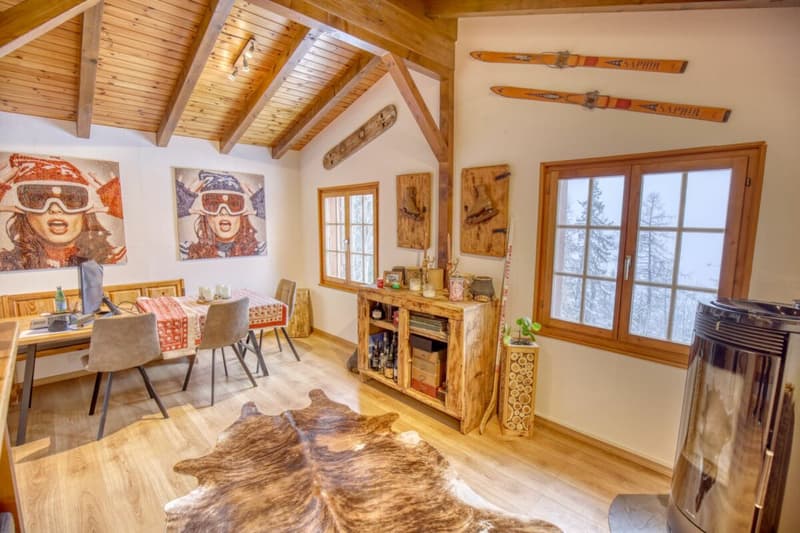Character chalet with 2 annexes and a large plot of land in Haute-Nendaz! (15)
