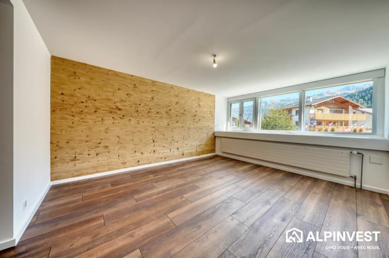Ancienne agence bancaire avec appartement - Haute-Nendaz (17)