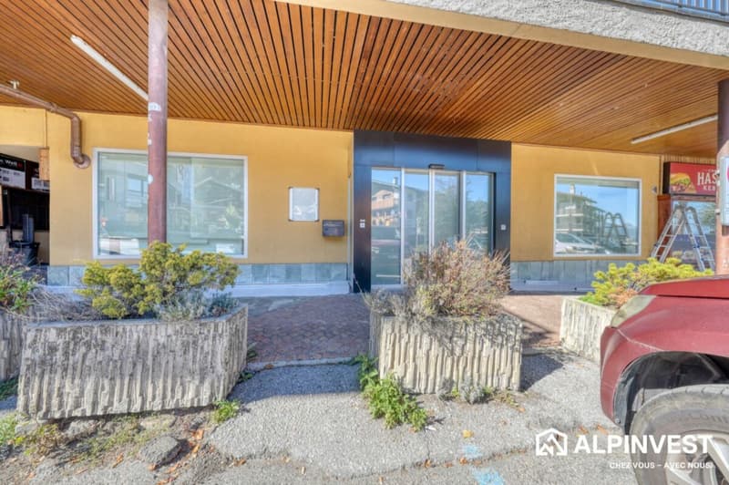 Ancienne agence bancaire avec appartement - Haute-Nendaz (11)
