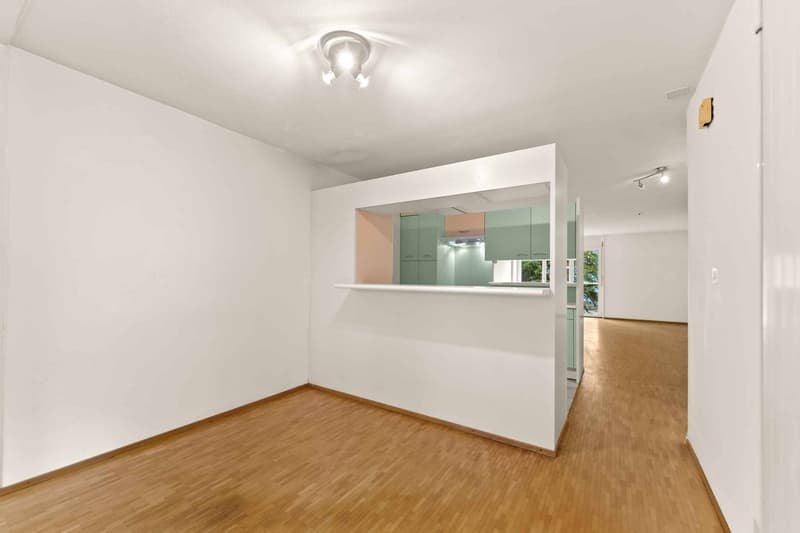 SPACIOUS 5.5 ROOM TRIPLEX IN CHAVORNAY (4)