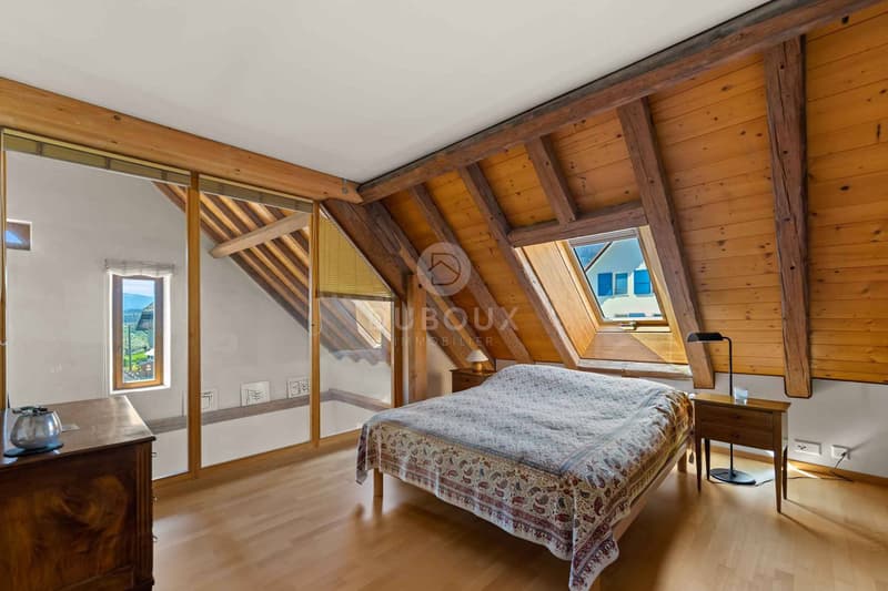 MAGNIFIQUE FERME RÉNOVÉE AVEC VUE IMPRENABLE SUR LE PLATEAU VAUDOIS (11)