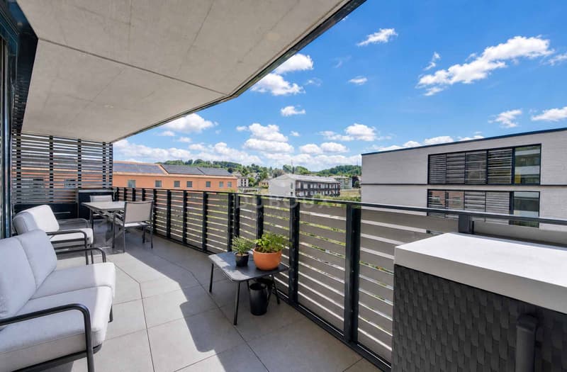 SUPERBE 2.5 PIÈCES RÉCENT AVEC BALCON COUVERT (1)