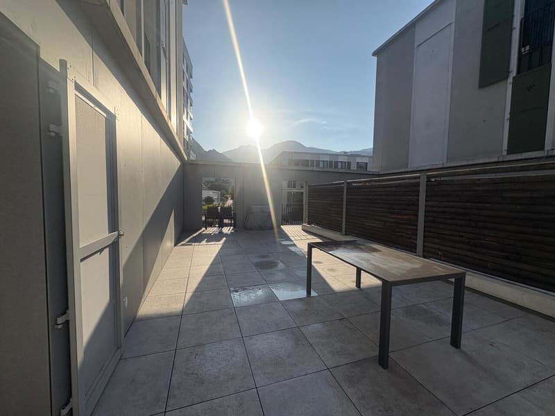 Superbe appartement moderne de 2.5 pièces avec terrasse (7)