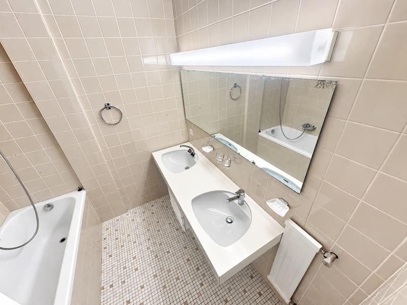 Appartement de 3.5 pièces avec balcon en plein centre de Fribourg (6)