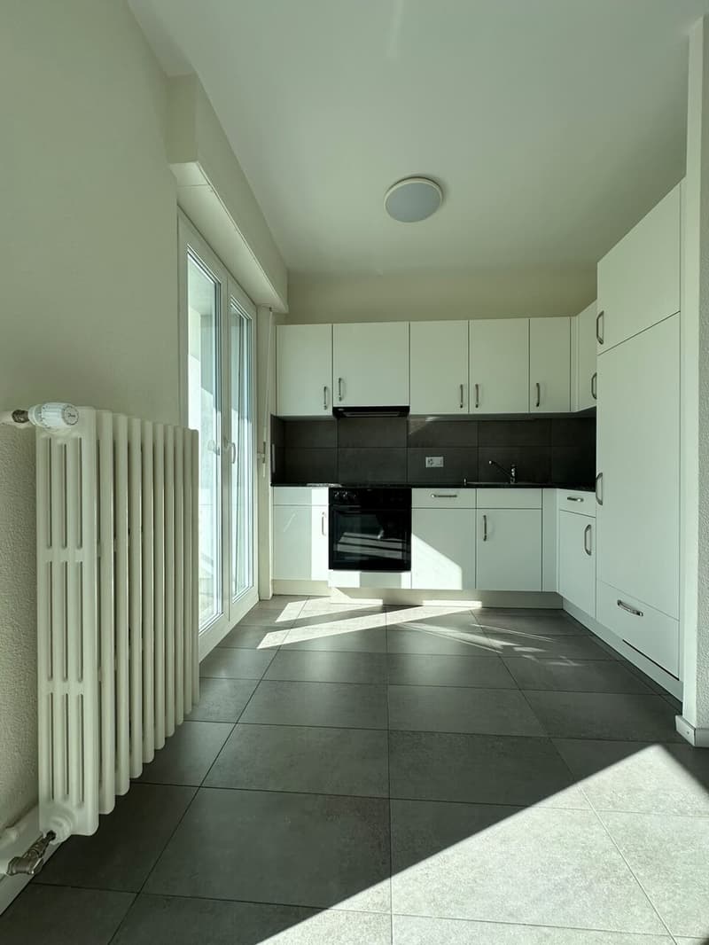 Appartement de 2 pièces au 6ème étage (4)