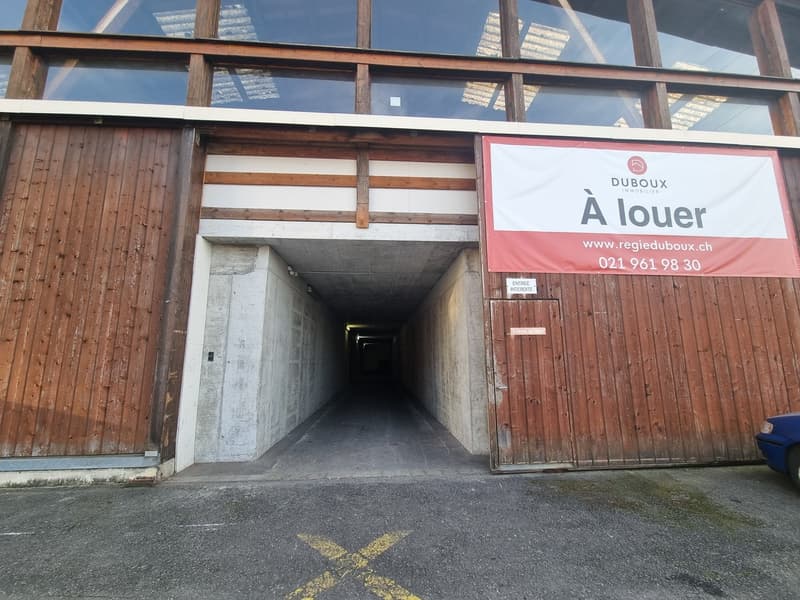Dépôt à louer à Villeneuve (2)