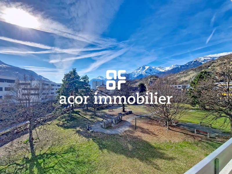Beautiful 3.5-room apartment renovated in Sion! (5)