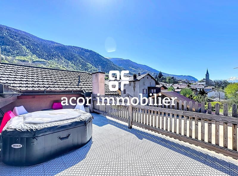 Chalais - Individual building with three independent units (11)