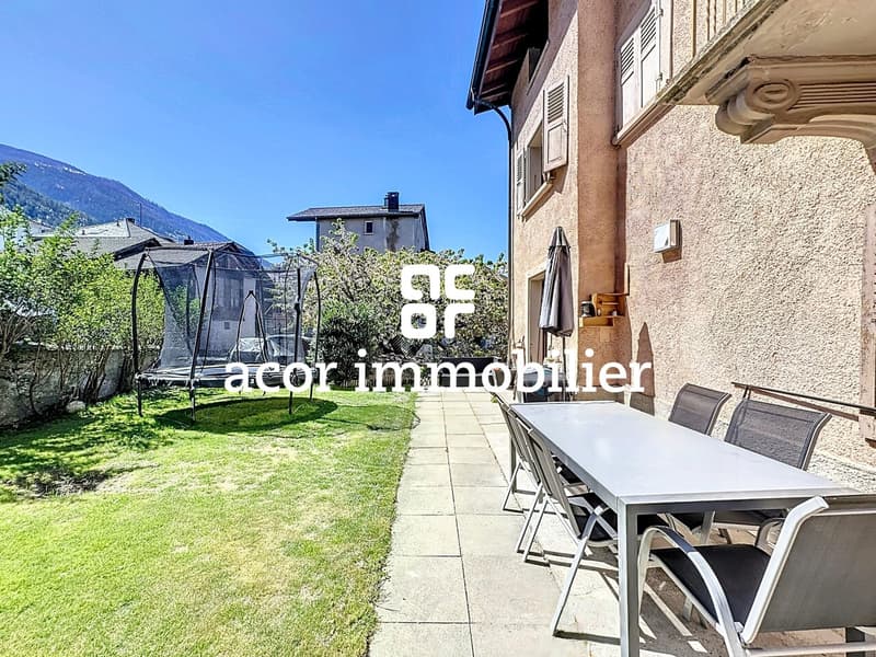 Chalais - Grande casa di villaggio con 3 appartamenti (1)