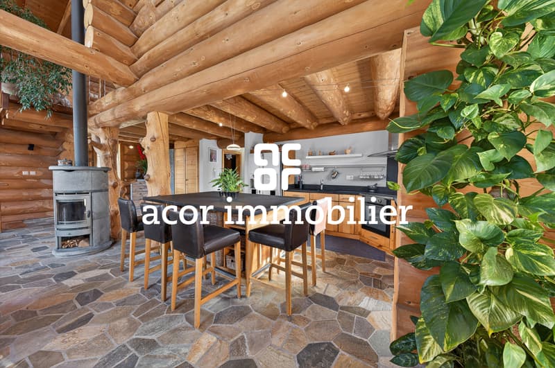 Villa in tronchi di legno in stile chalet canadese (4)