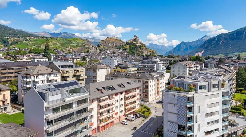 Exceptional attic duplex in the heart of Sion's city center (7)
