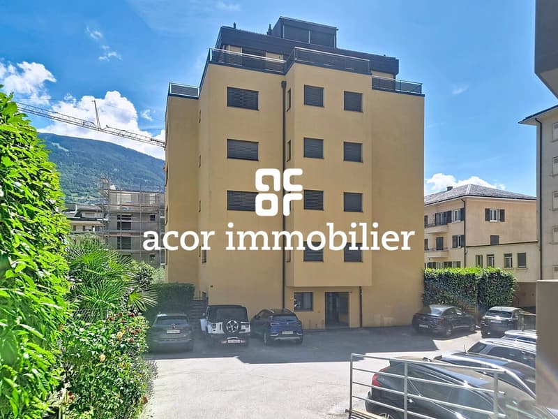 Spacious 3.5-room apartment in the heart of Sion city! (4)