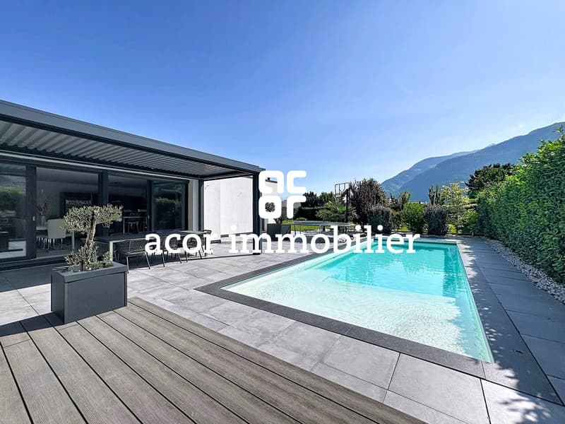 Saxon - Villa contemporaine avec piscine (1)