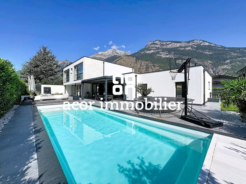 Saxon - Villa contemporaine avec piscine (2)