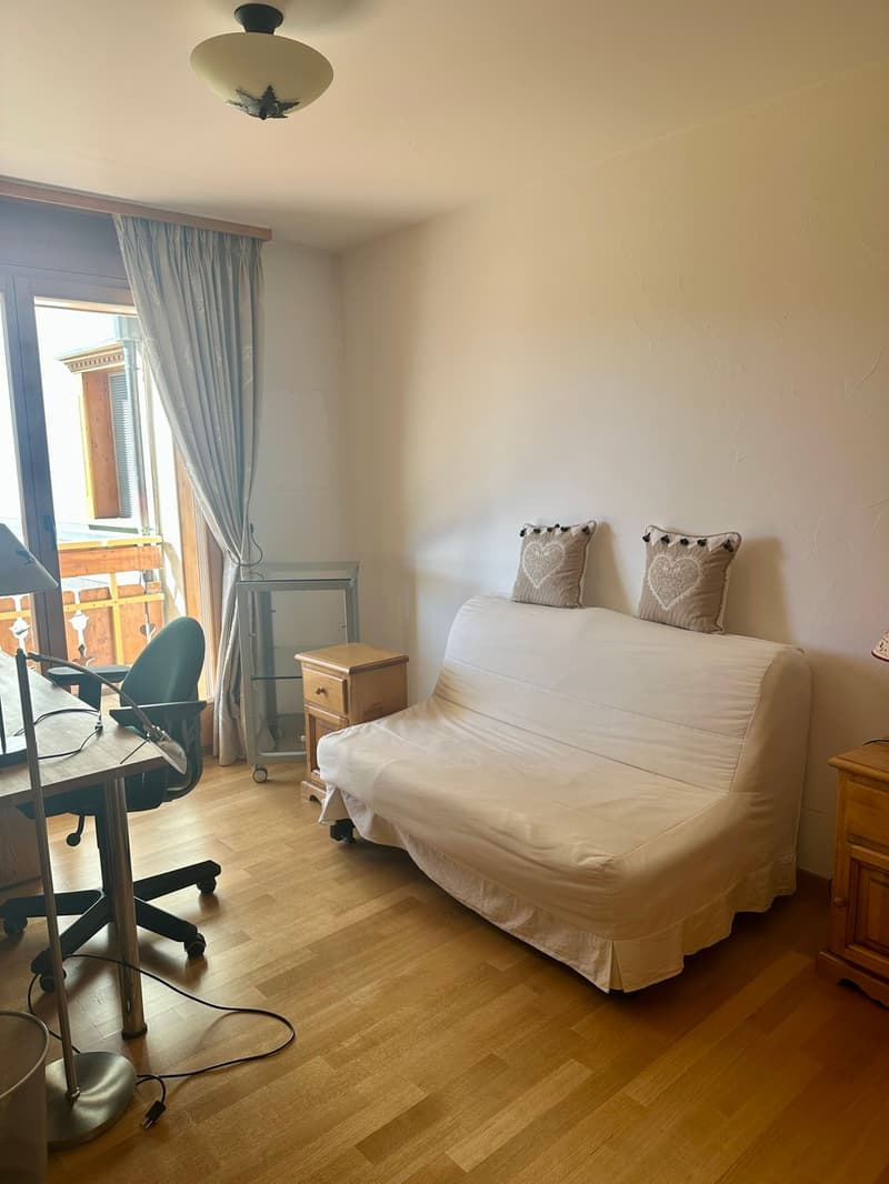 Ideale Lage für diese 4,5 Zimmer (11)