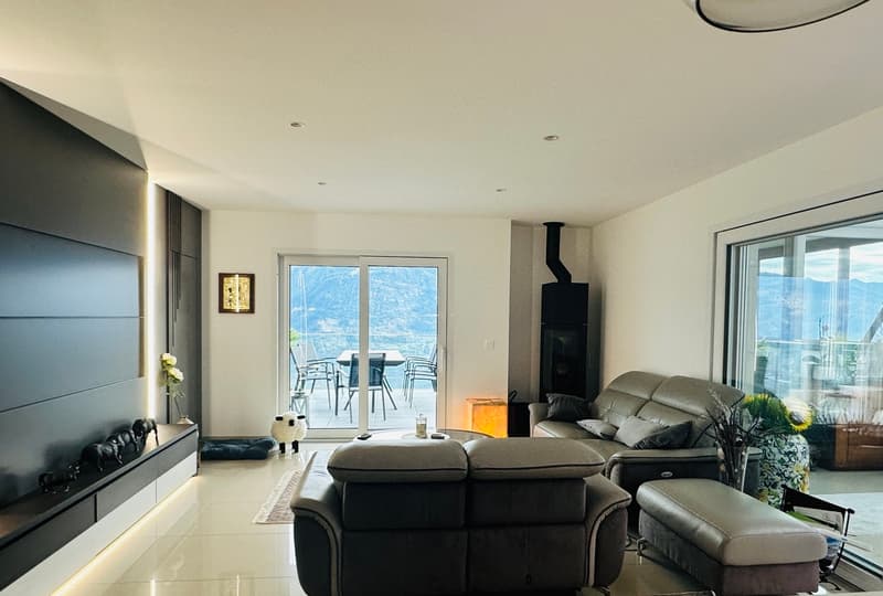 Splendide attique de 4,5 pièces neuf (3)