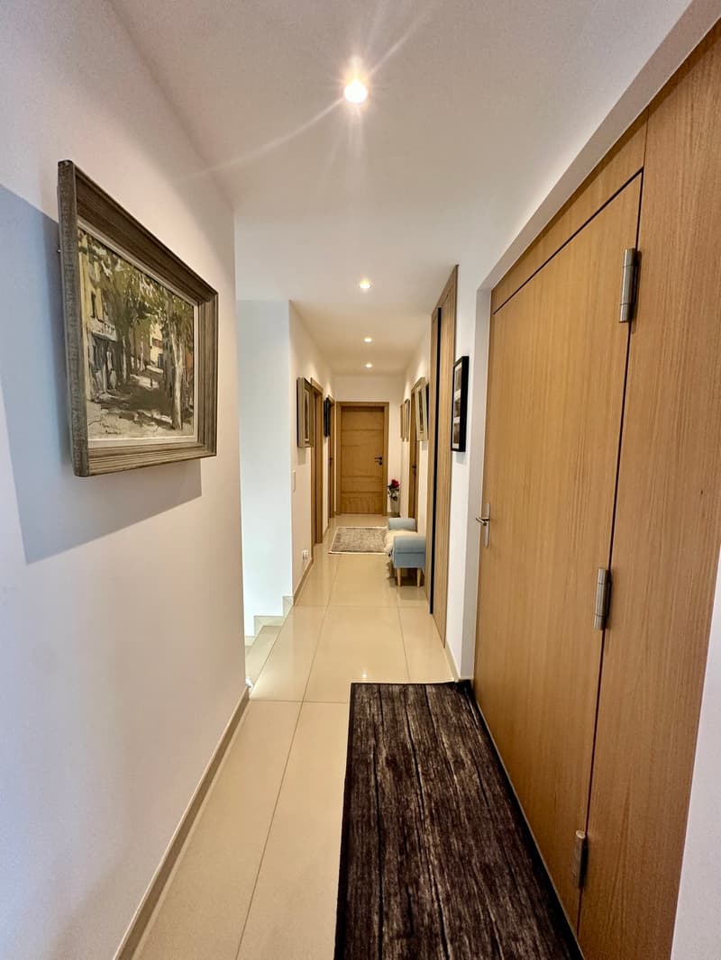 Splendide attique de 4,5 pièces neuf (6)
