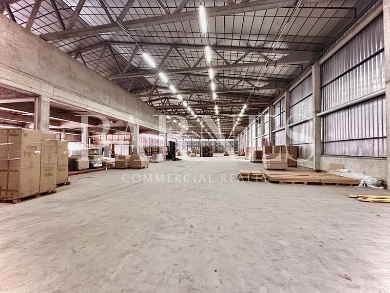 Bâtiment industriel et logistique de 6760 m2 à louer à Ballaigues (8)