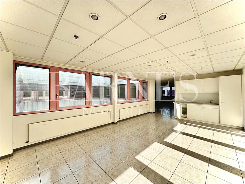 Bureaux, locaux de 109 m² à louer à Lonay (2)