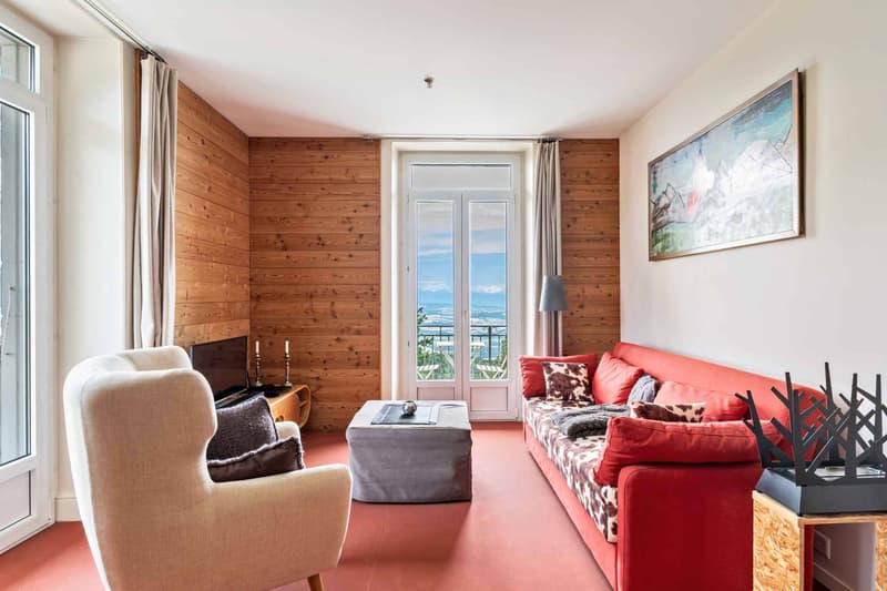 A true art of living, between the intimacy of an apartment and the comfort of a renowned establishment. (3)