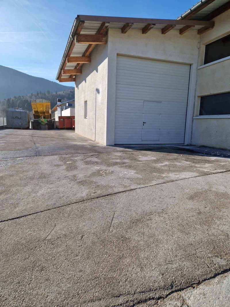 Zu vermieten Rue du Canal in Ste-Croix (1)