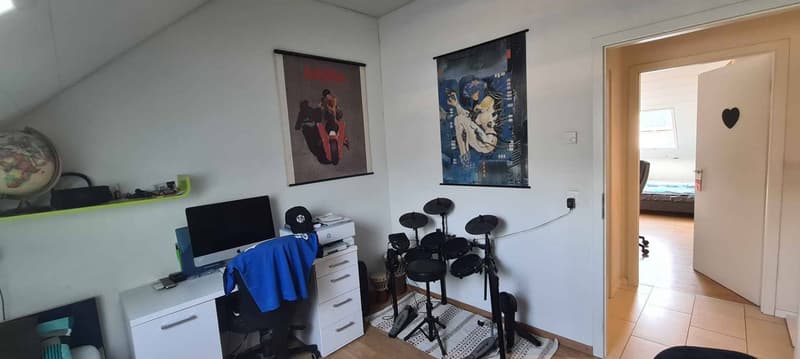 Lumineux appartement de 4.5 pièces sous les toits, à deux pas du lac de Neuchâtel (11)