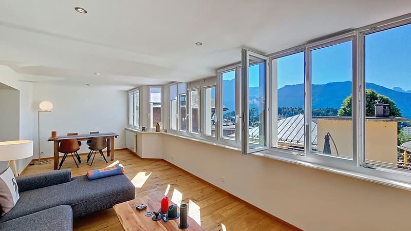 Plein centre charmant appartement 3.5 p. entièrement rénové, avec vue! (2)