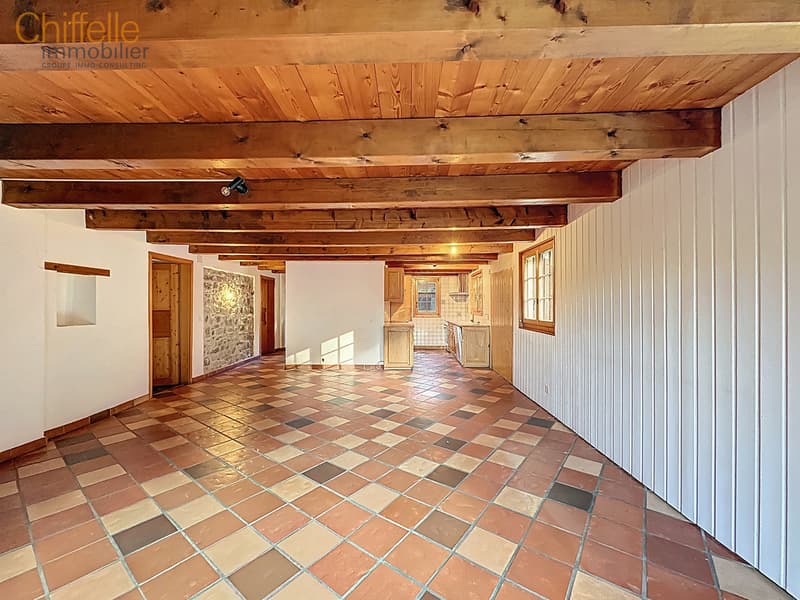 Propriété de deux logements sur les hauteurs de Villeneuve (4)