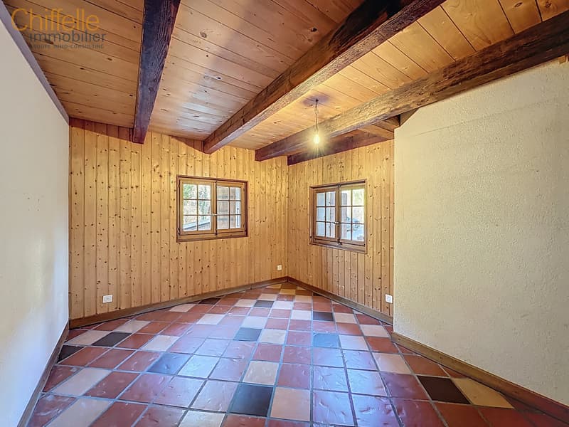 Propriété de deux logements sur les hauteurs de Villeneuve (8)