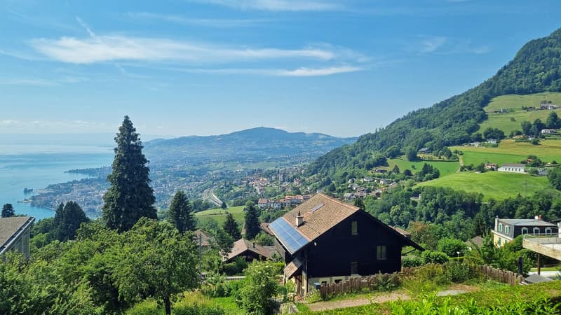 Villa mitoyenne 145 m2, belles terrasses, vue magnifique  ! (2)